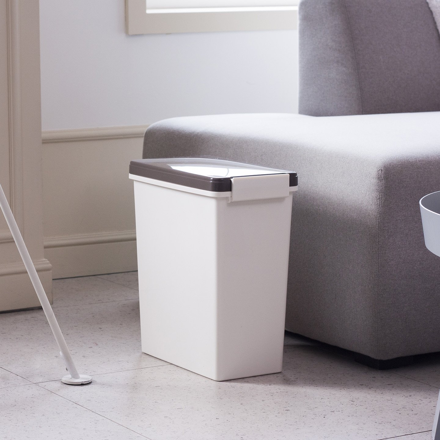 20리터 밀폐쓰레기통 냄새차단 휴지통 주방 싱크대 종량제 기저귀 화장실 고양이 강아지 상세 이미지 2